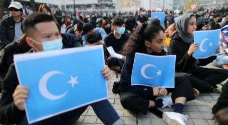 Kisah Cinta Aktivis Uyghur Mencari Saudara Perempuannya