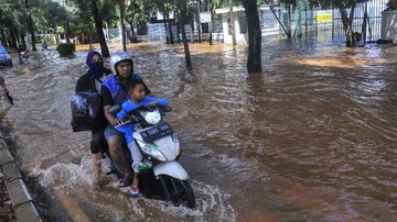 Banjir Jakarta, 41 Ruas Jalan dan Underpass Terendam