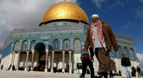 Palestina Hentikan Sementara Kegiatan di Masjid dan Gereja