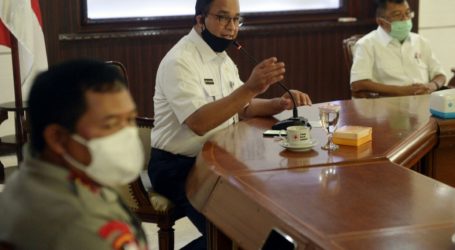 Anies Apresiasi PMI Atas Penyemprotan Disinfektan di DKI Jakarta