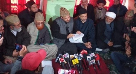 Majelis Ulama Kashmir Tangguhkan Shalat Idul Fitri Berjamaah