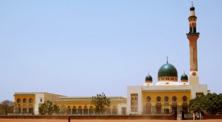 Niger Buka Kembali Masjid dan Gereja