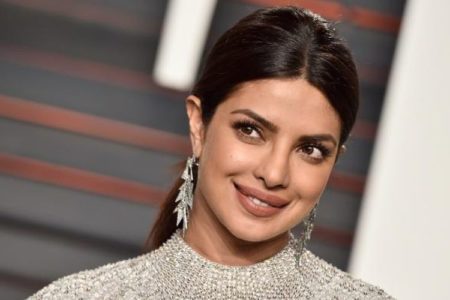 Bintang Bollywood Ikut Dukung Anti-Rasisme