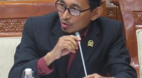 Bukhori Yusuf Kritisi Pasal UU Cipta Kerja Soal Penyelenggaraan Ibadah Haji dan Umroh