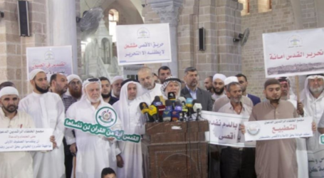 Ulama Palestina Gelar Aksi Solidaritas Peringati Pembakaran Masjid Al-Aqsa