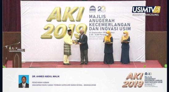 Buku Karya Dr Abdul Malik Raih Anugerah Buku Ilmiah Terbaik Dari Usim Kantor Berita Mina