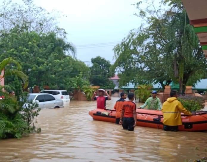 Banjir Dan Tanah Longsor Landa Kabupaten Pesisir Selatan, Sumbar