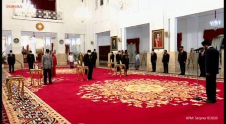 Enam Tokoh, Termasuk Sultan Baabullah, Dianugerahi Gelar Pahlawan Nasional