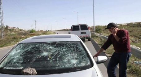 Pemukim Serang Kendaraan-Kendaraan Warga Palestina