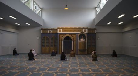 Muslim di Athena Akhirnya Bisa Shalat Jumat di Masjid