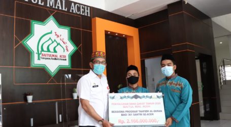 Baitul Mal Aceh Salurkan Beasiswa Ratusan Santri Tahfiz