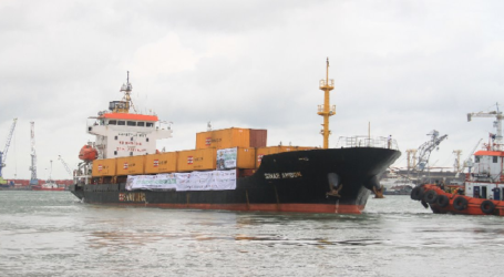 Kapal Kemanusiaan ACT Bawa 1.000 Ton Bantuan untuk Korban Banjir Kalsel