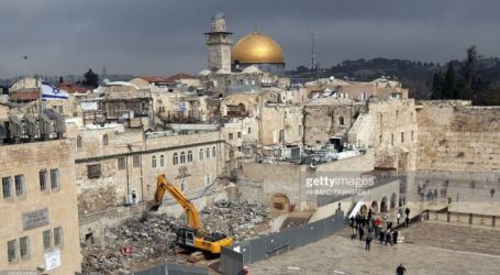 Pemukim Israel Serukan Hancurkan Masjid Al Aqsa