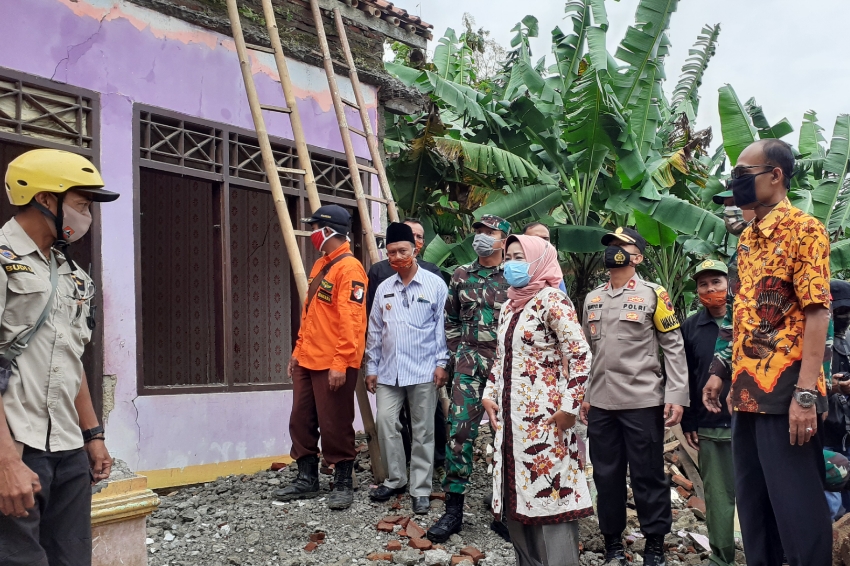 Pemkab Brebes Akan Merelokasi Rumah Korban Bencana Tanah Bergerak