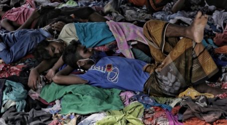 Puluhan Pengungsi Rohingya Terapung di Laut Andaman Sejak Sabtu (20/2)