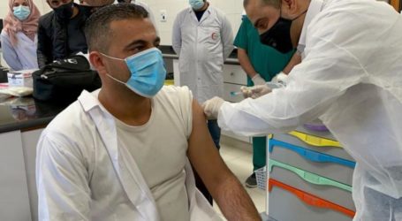 Kemenkes Palestina Mulai Vaksinasi di Tepi Barat