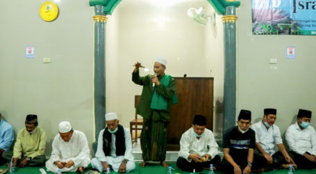 Kyai Miftahul Huda: Orang Islam Wajib Punya “HP”