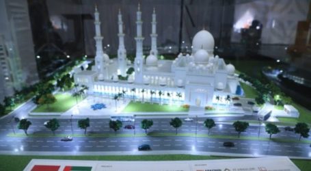 Apa Bedanya Masjid Raya Sheikh Zayed di Solo dan Abu Dhabi?