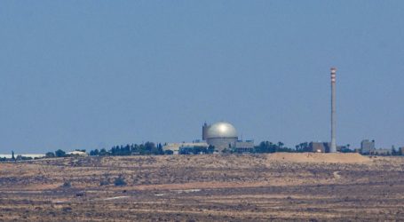 Rudal Jatuh Dekat Fasilitas Nuklir Israel