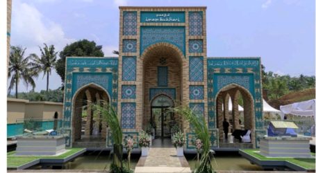 Masjid Berarsitektur Uzbekistan Diresmikan di Technopark Universitas Gunadarma