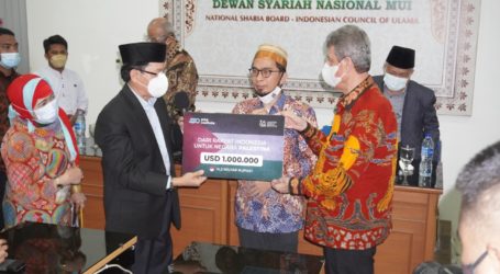 Ustaz Adi Hidayat  Serahkan Rp. 14 Miliar untuk Pembangunan RS Indonesia  di Hebron