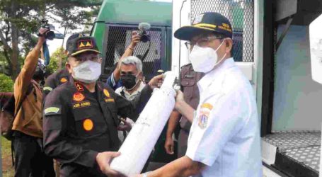 Kejaksaan Tinggi DKI Jakarta Bantu Angkutan Tabung Oksigen