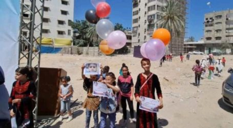 Mengenang Para Syuhada Akibat Agresi Israel, Anak-anak Gaza Terbangkan Balon