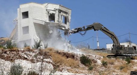Militer Israel Hentikan Pembangunan Masjid, Rumah dan Toko Palestina