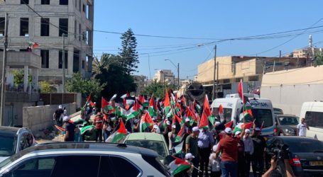 Ratusan Warga di Israel Ikut Pawai Bendera Palestina