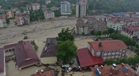 Banjir Terjang Provinsi Laut Hitam Turki