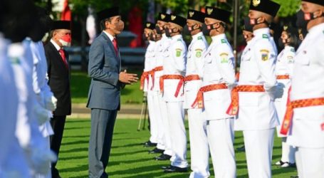 Presiden Mengukuhkan 68 Anggota Paskibraka 2021