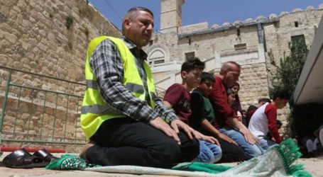 Menentang Yahudisasi, Shalat Jumat di Masjid Ibrahimi Tetap Dilaksanakan
