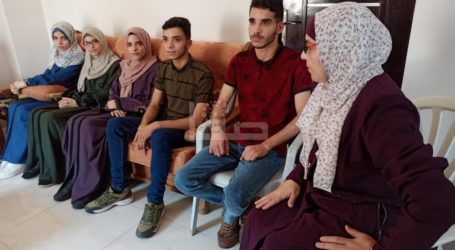 Gaza: Enam Siswa Kembar Kandung Tetap Berprestasi, Meski Ada Blokade dan Pandemi Corona