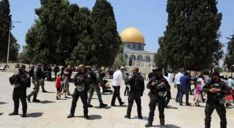 Ratusan Pemukim Yahudi Lakukan Ritual Talmud di Halaman Al-Aqsa