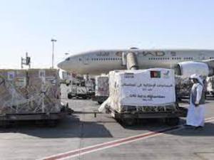 Pesawat UEA Membawa Bantuan Medis dan Makanan Tiba di Kabul