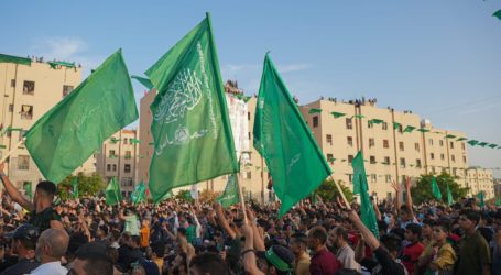 Ribuan Warga Palestina di Tepi Barat Peringati 36 Tahun Berdirinya Hamas