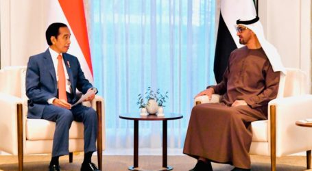 Presiden Jokowi Disambut Putra Mahkota Abu Dhabi di Istana Al-Shatie