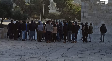 Puluhan Yahudi Israel Gelar Ritual Talmud di Halaman Al-Aqsa