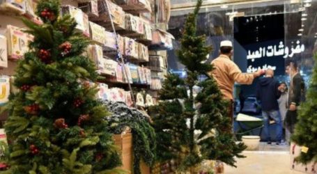 Arab Saudi Bantah Impor Pohon Natal