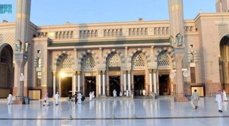 Saudi Akan Izinkan Shalat Berjamaah di Masjid Nabawi