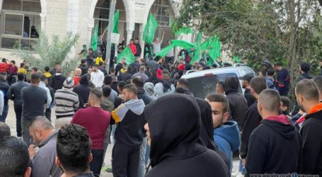 Warga Palestina Sambut Meriah Pembebasan Dua Tahanan