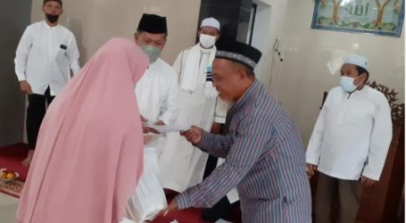 DKM At Taqwa SMPN 252 Jakarta Timur Santuni Anak Yatim