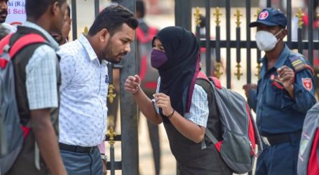 Pengadilan Tinggi Karnataka Pertahankan Perintah Pembatasan Hijab di Ruang Kelas