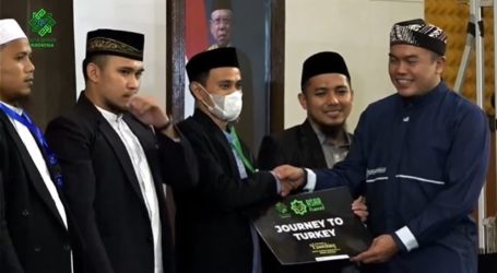 Duta Quran Indonesia Berikan Penghargaan