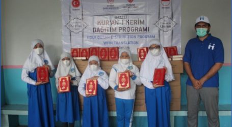 Lembaga Turki Distribusikan 3.000 Al-Quran di Indonesia
