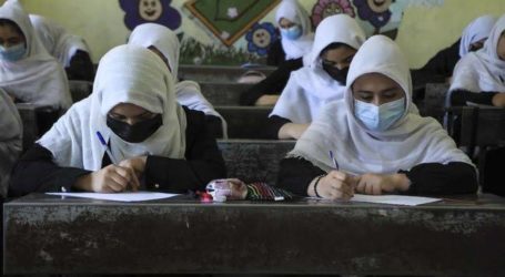 Taliban Izinkan Anak Perempuan Bersekolah