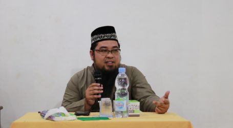 Ustadz Andi Saputra: Tiga Sebab Lebih Banyak Orangtua Yang Ramaikan Masjid di Bulan Ramadhan Daripada Pemuda