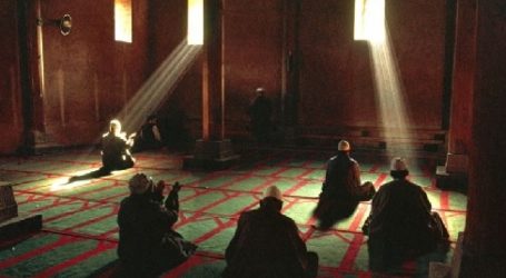 Khutbah Jumat: I’tikaf Menyempurnakan Ibadah Ramadhan