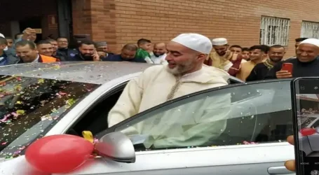 Hadiah Idul Fitri Mobil Mewah untuk Imam Masjid di Spanyol