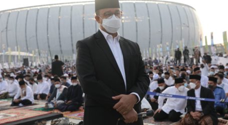 Warga DKI Shalat Ied Pertama Kali di Jakarta International Stadium Bersama Gubernur Anies